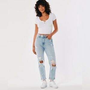Hollister ultra High Rise Light Wash Ripped Mom Jeans